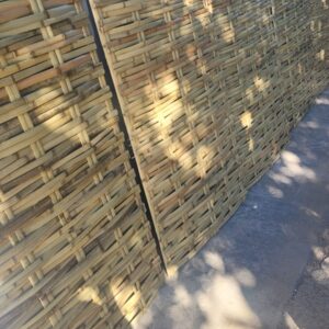 Placa de Bambu natural trançado para forro 70x70cm